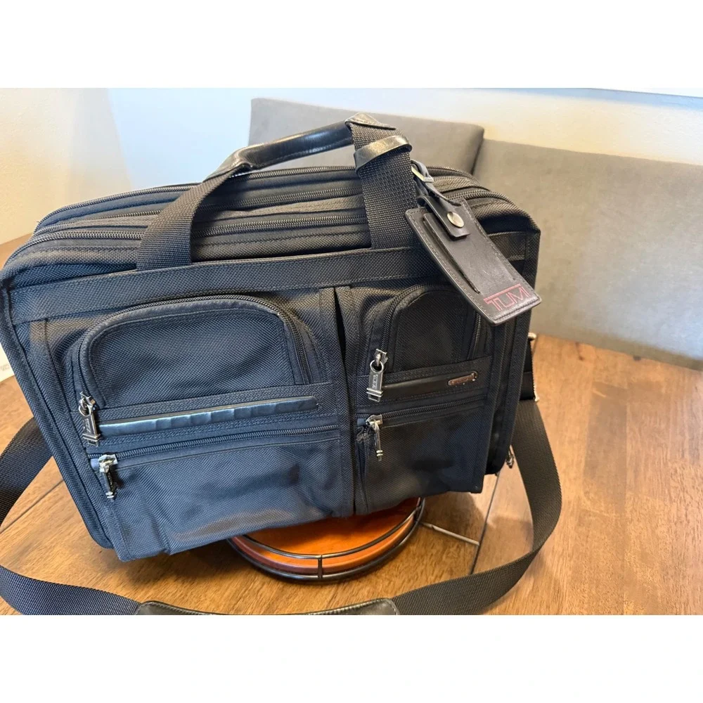 Tumi Alpha Black Ballistic Nylon Expandable Briefcase Laptop Bag‎ Travel Office