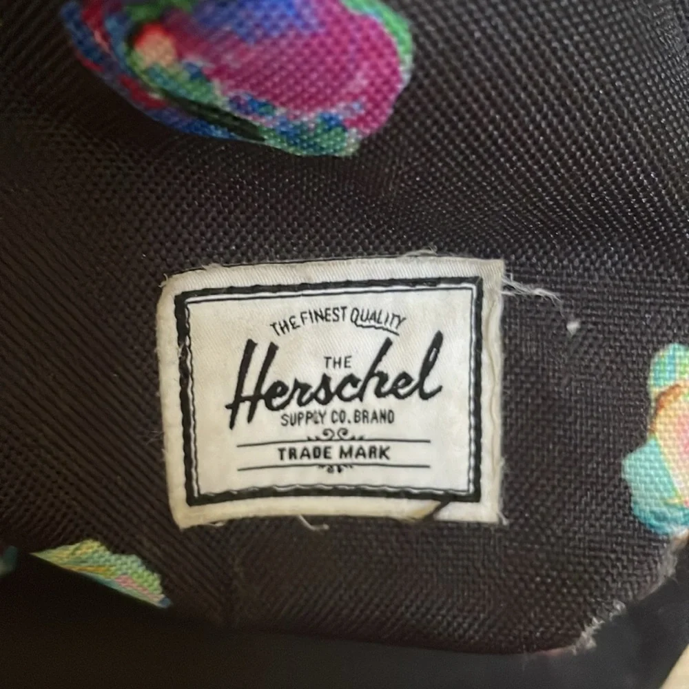 Herschel Supply Company excellent used