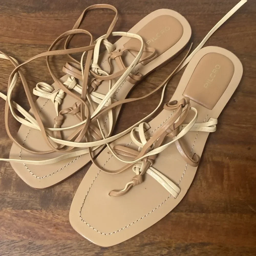 Pilcro Women's Beige and Cream Lace-Up Sandals