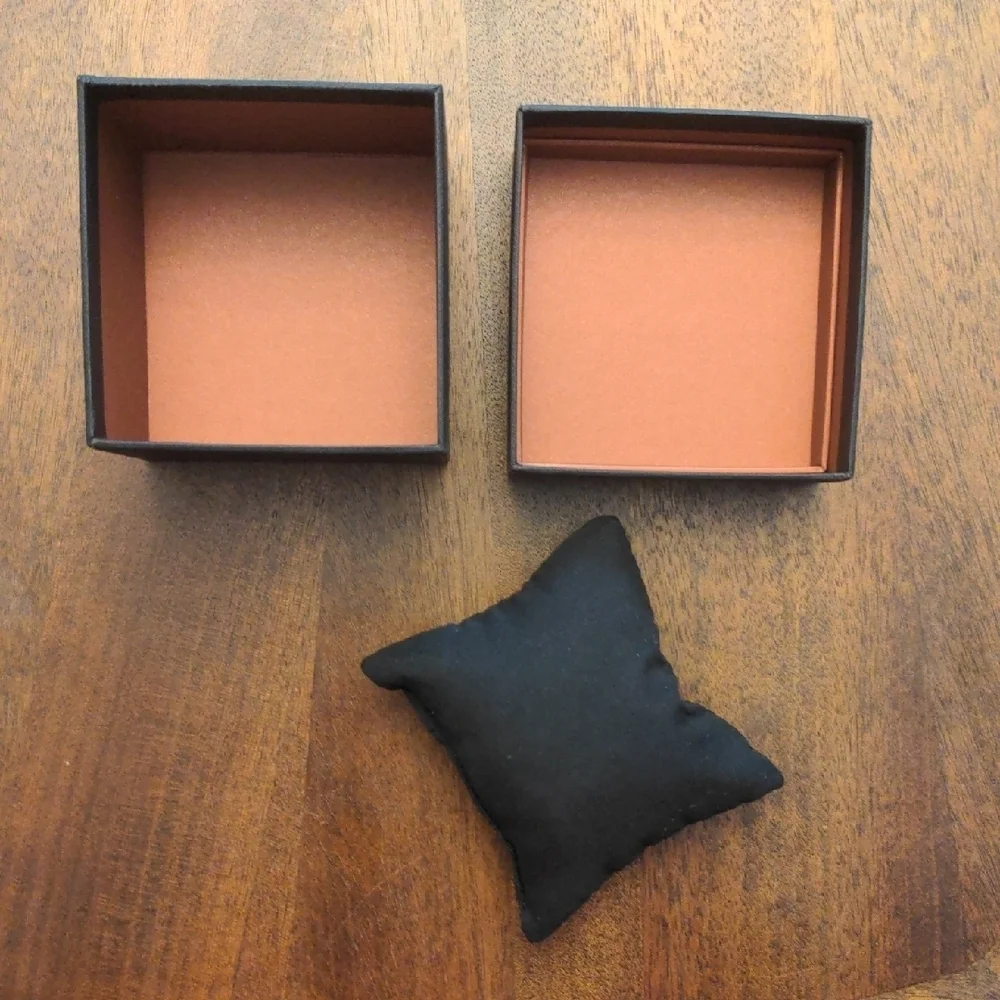 Coach Black Box Set with Cushion