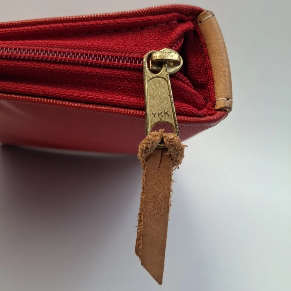 Jon‎ Hart Design Red Coated Canvas 9