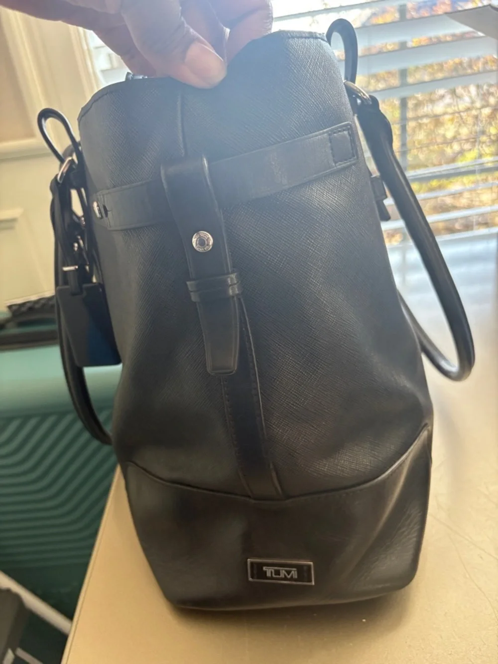 Tumi Black Leather Tote Bag Large Work Travel Shoulder Bag Laptop