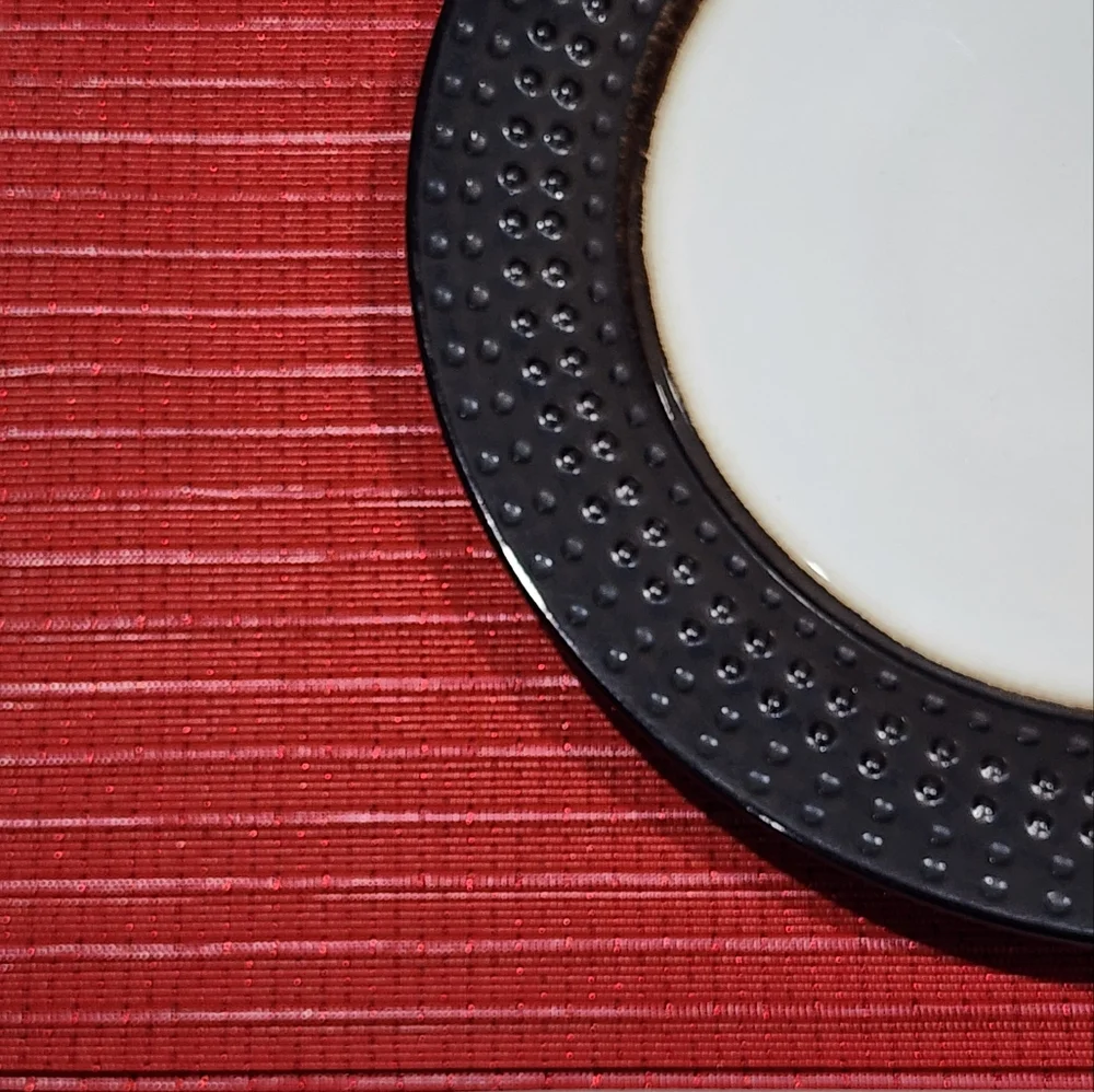 AVA Set of 6 Red Rectangular‎ Polyester Placemat 13x19in Ideal for Holiday Decor