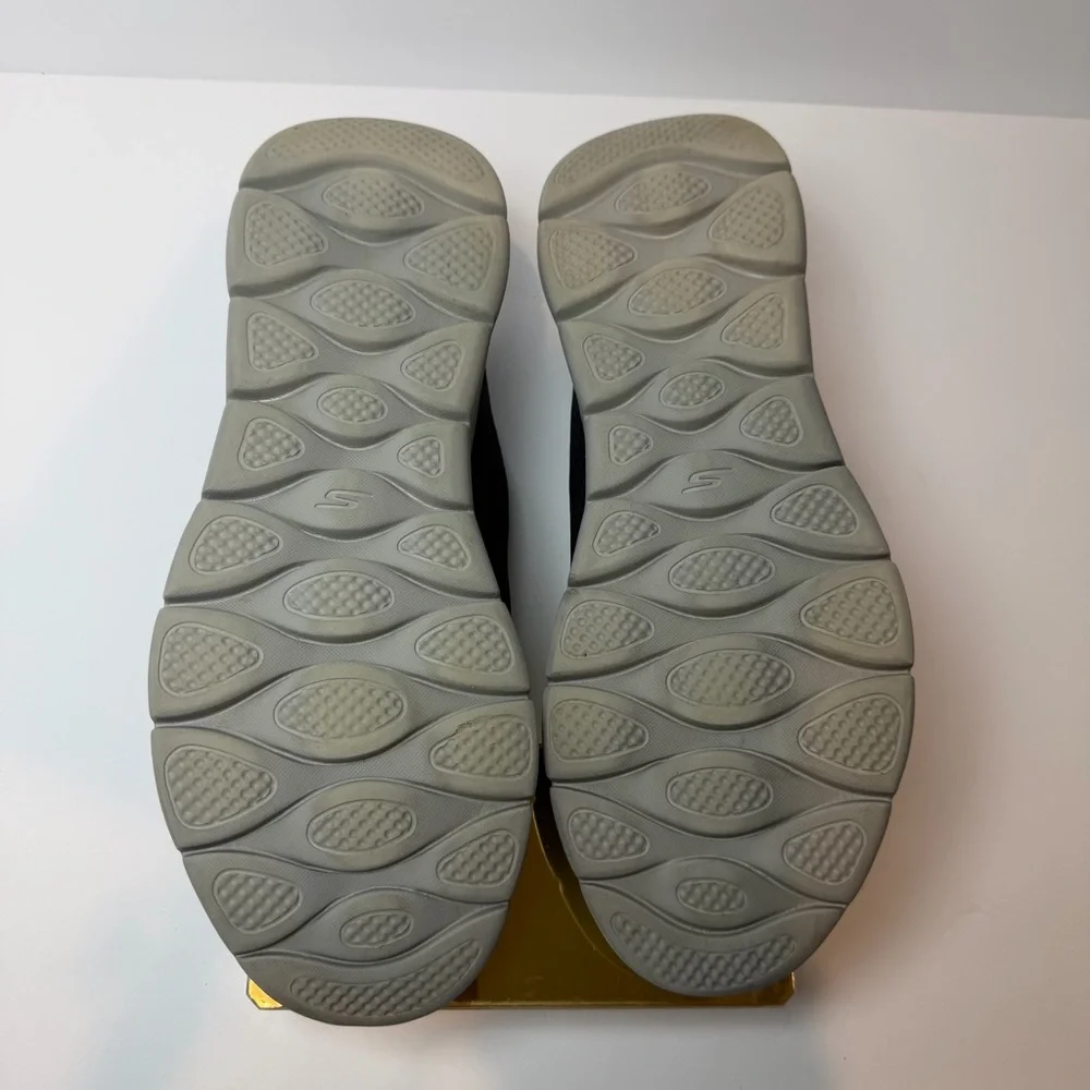 Skechers flexible that