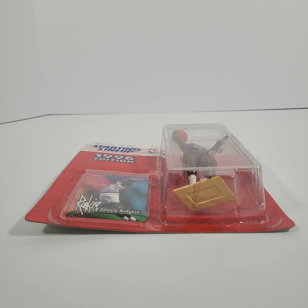 1996 Starting Lineup Antonio McDyess Denver Nuggets Rookie Card Figure Kenner