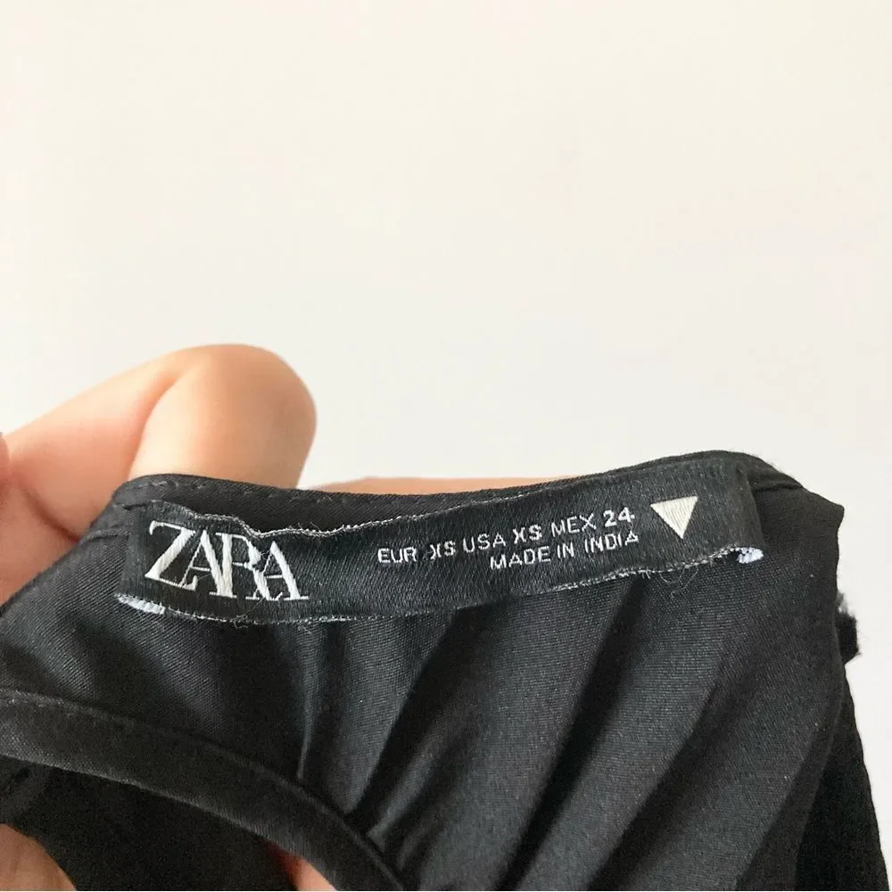 Zara neckline opening closure
