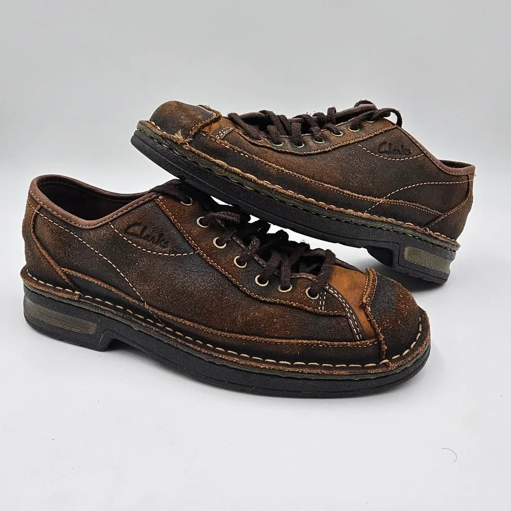 Clarks low top
