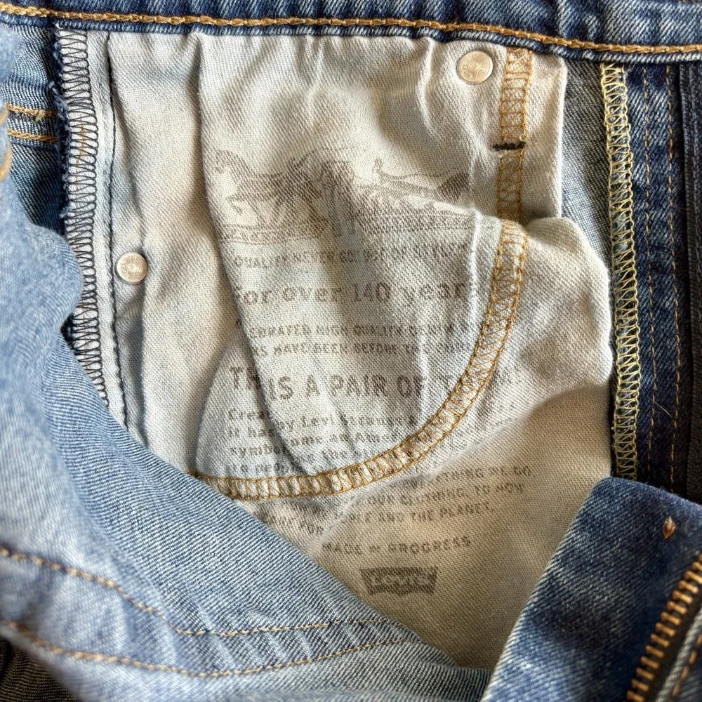 Levis there men