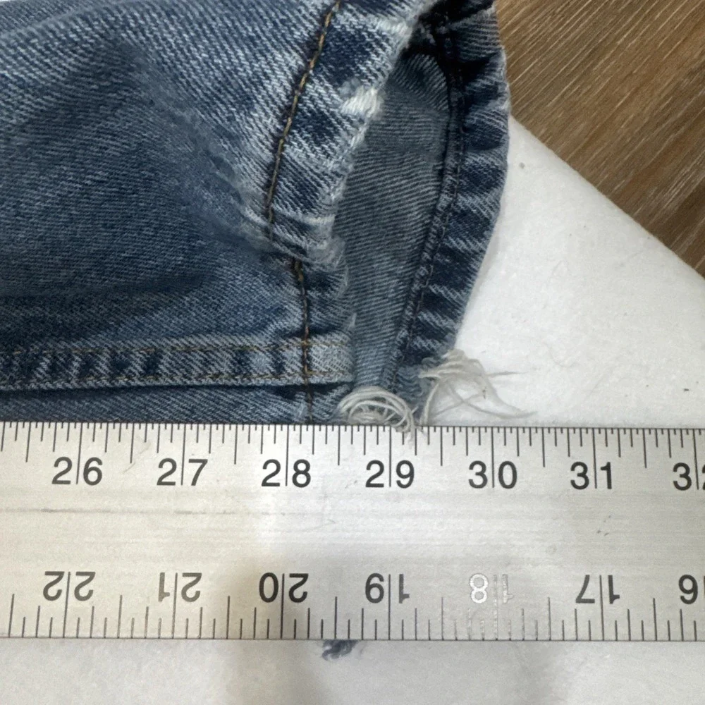 Levis levi 550