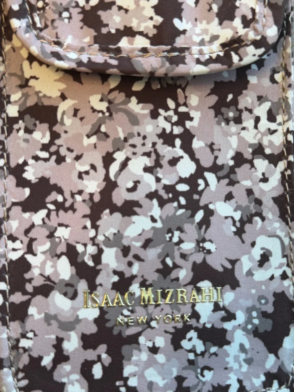 Isaac Mizrahi compact floral