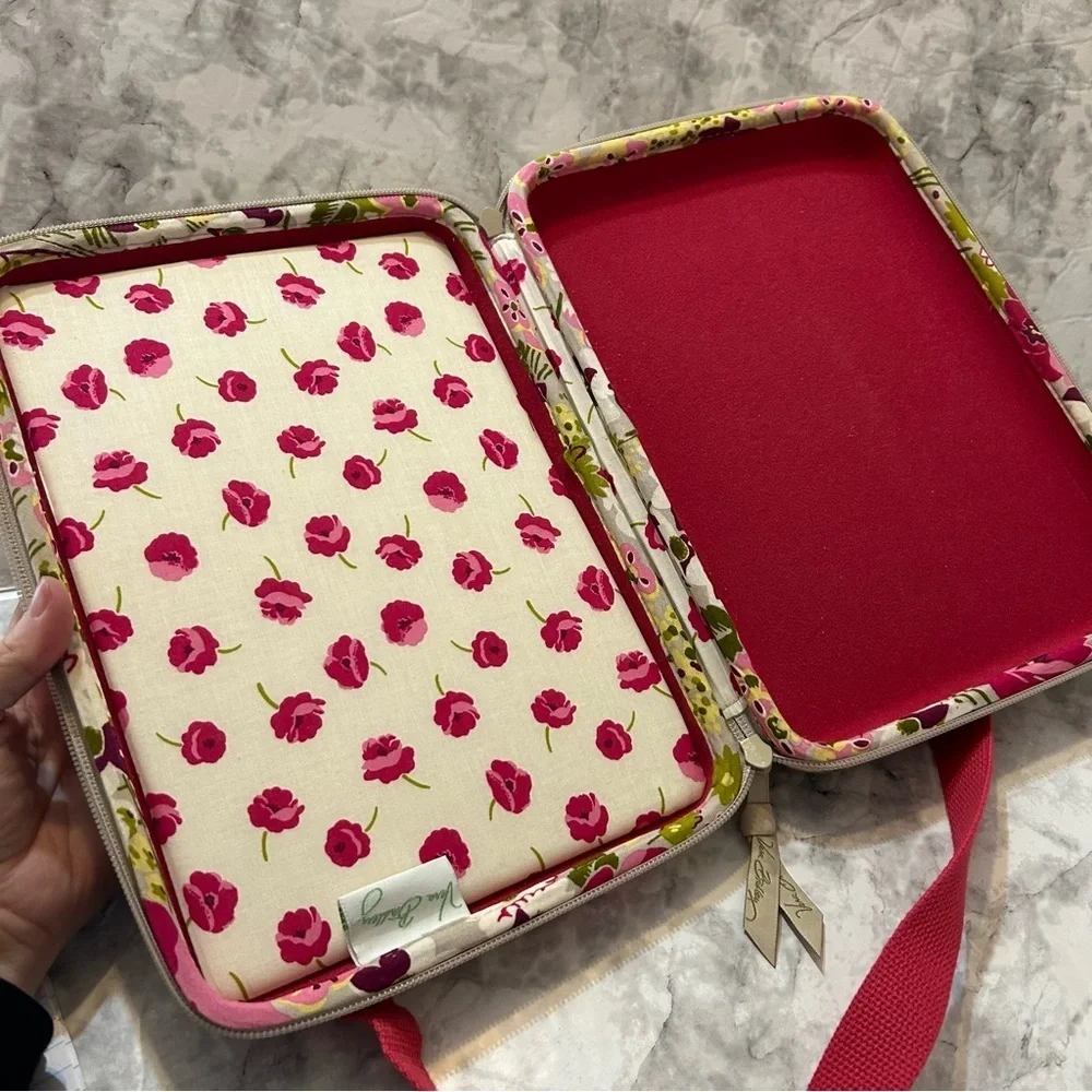 Vera Bradley great gently