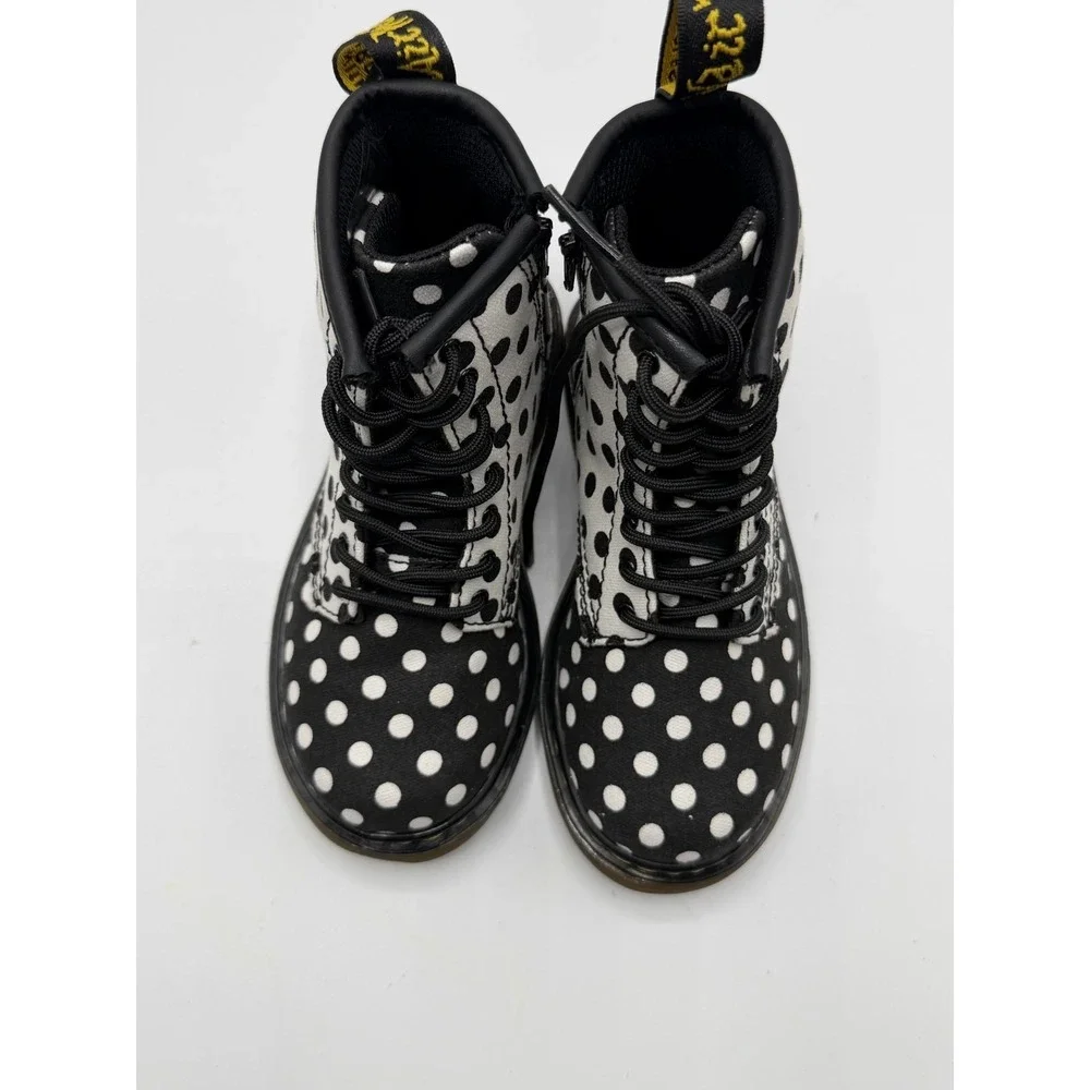 Dr. Martens Brooklee this item