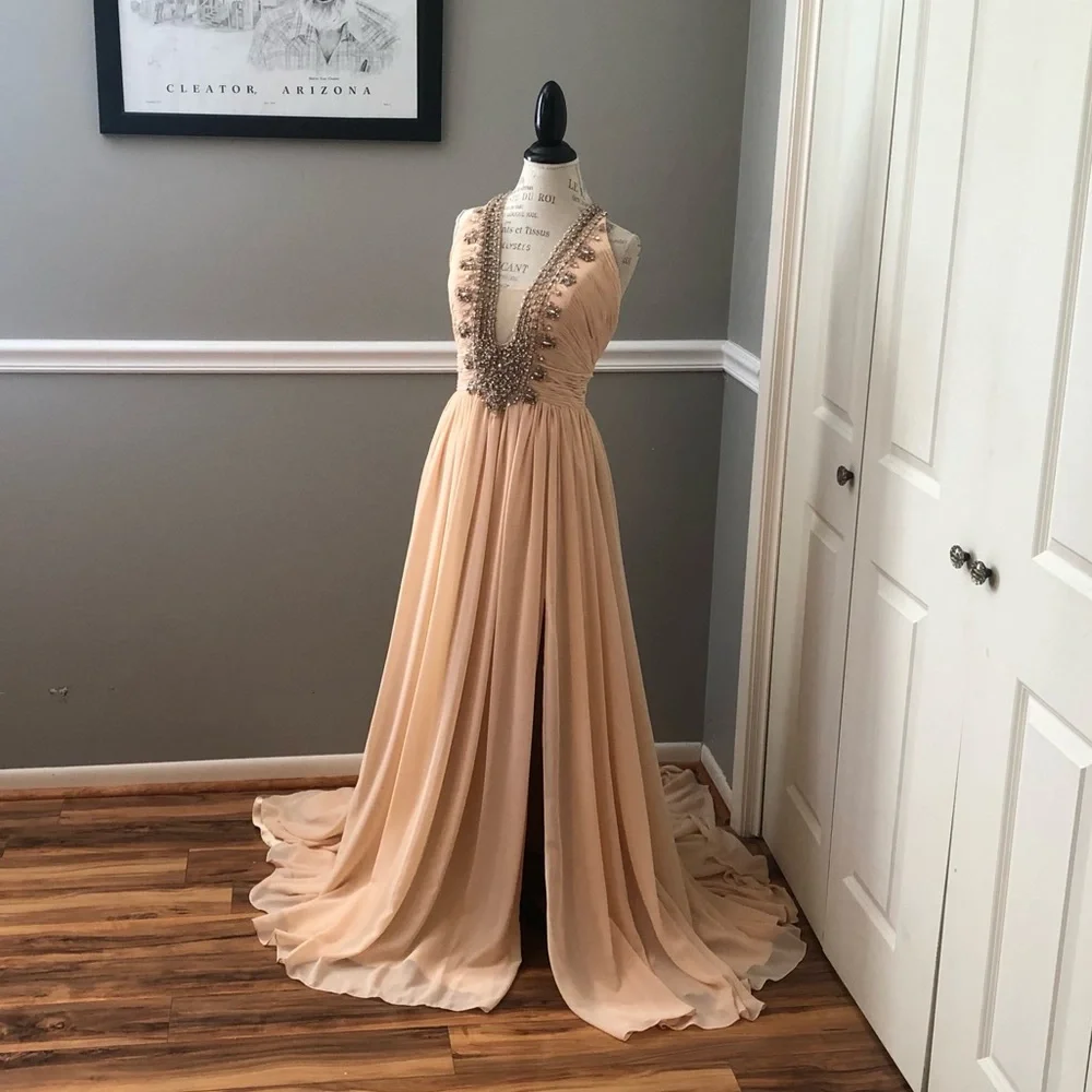 NEW COLORS SZ 12 NUDE JEWELED CHIFFON HALTER FORMAL EVENING GOWN