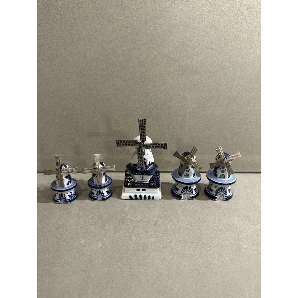 Vintage Windmill Salt & Pepper Shakers‎ Lot