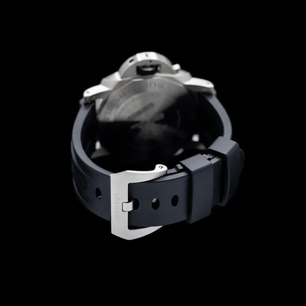 Panerai discover submersible