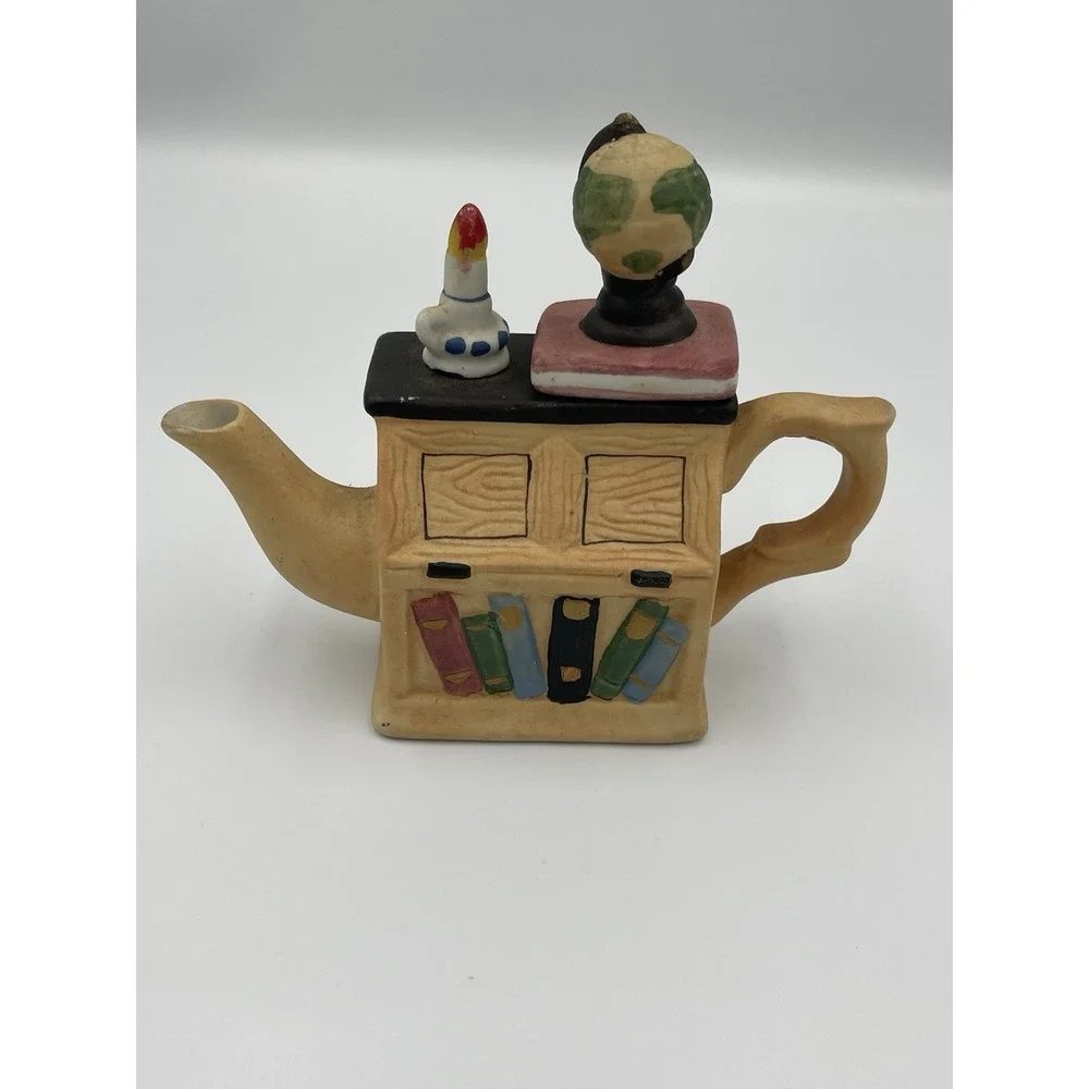The Unbranded Brand vintage miniature
