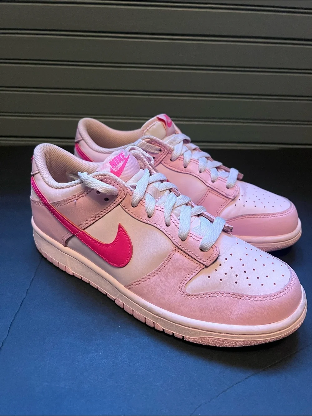 Nike Dunk Low (GS) Pink Leather Low Top Lace-Up Sneakers US 6.5 Youth Women's 8