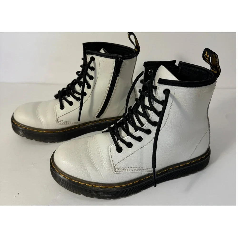 Dr. Martens Zavala J Boots Kids Size 3 White‎ Leather Combat Zip