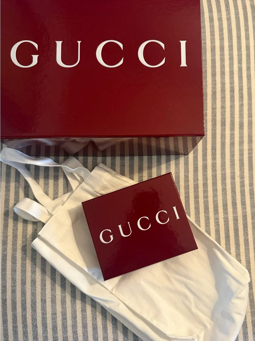 Gucci leather wallet