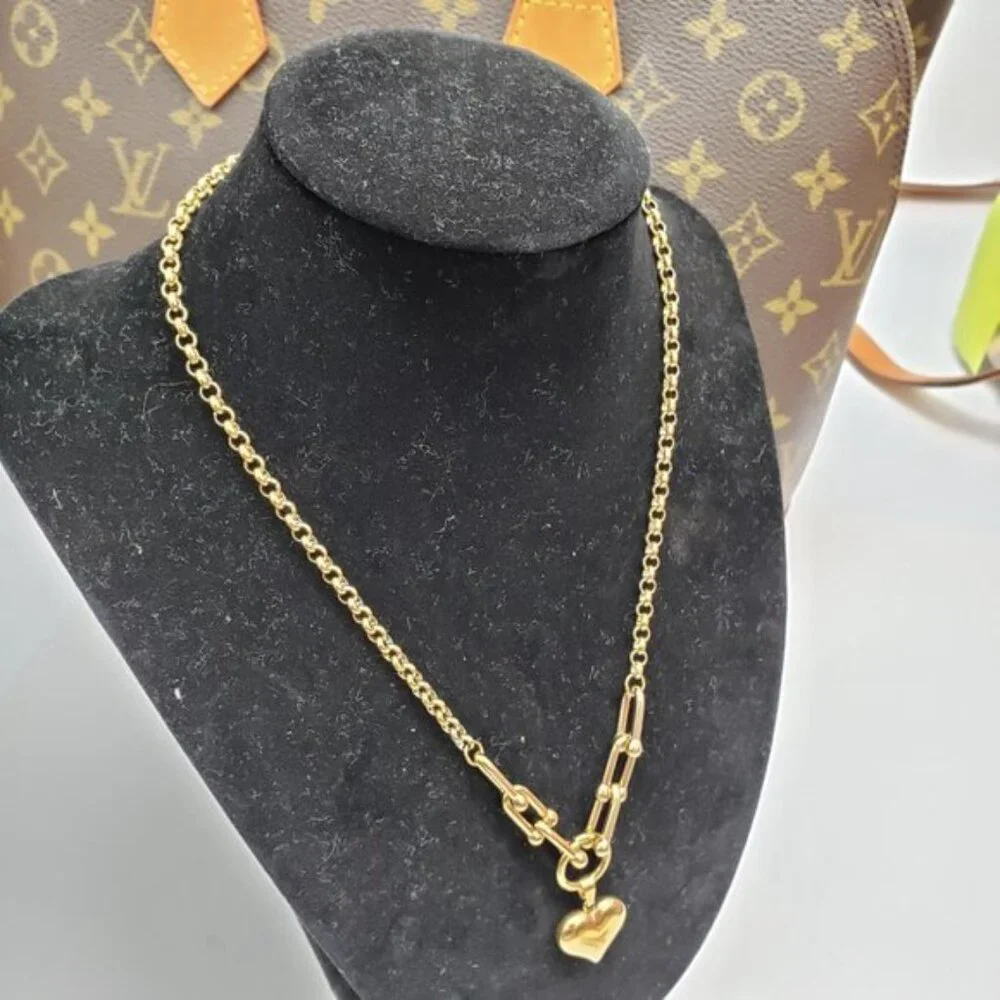 Louis Vuitton trusted pre