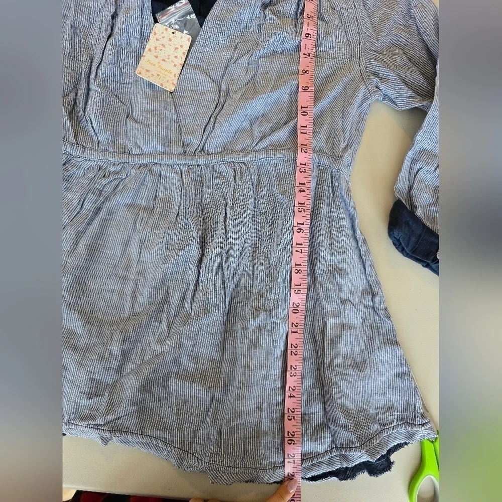 NWT Free People Blue Striped V-Neck Long Sleeve Women's Blouse Sz M.