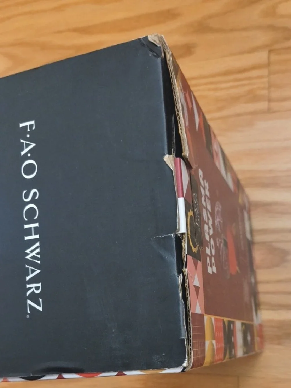 FAO Schwarz box fao