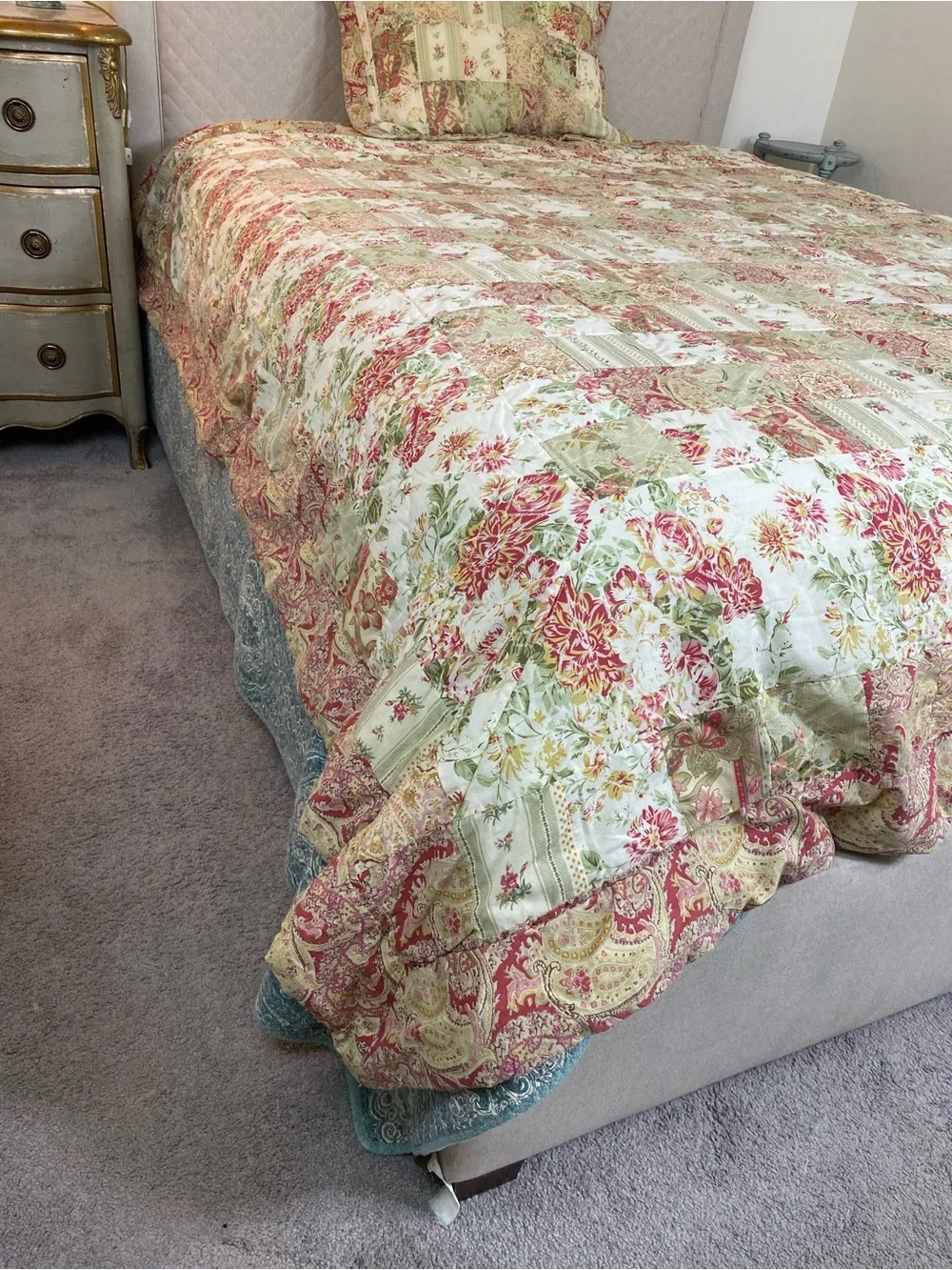 Vintage patchwork style comforter w/ sham floral Queen