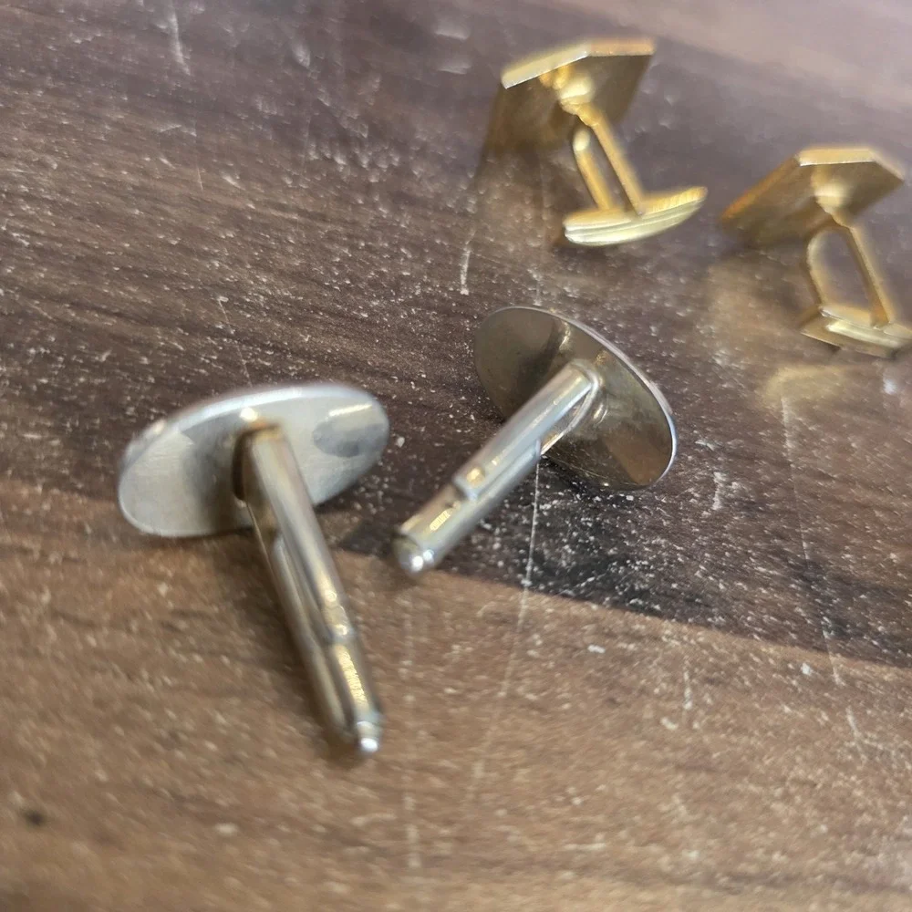 The Unbranded Brand assorted cuff