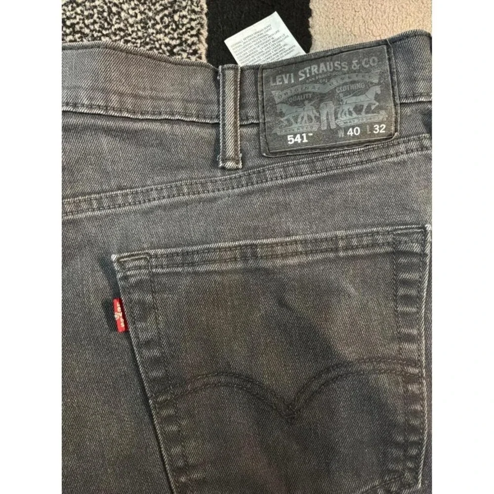 Levis levi 541