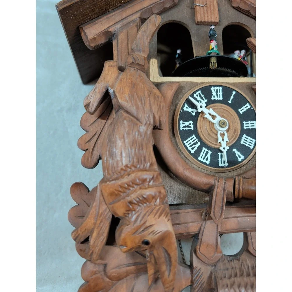 Cuendet hand carved
