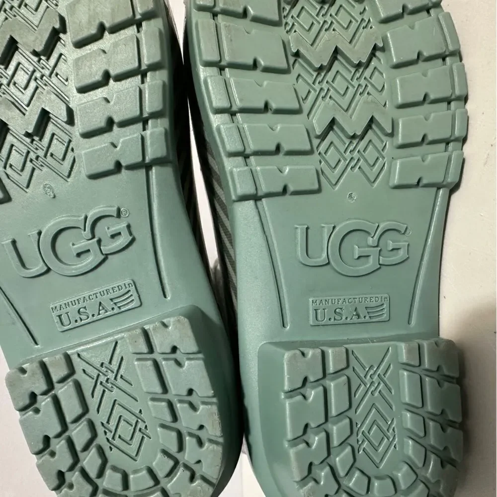 UGG girls green