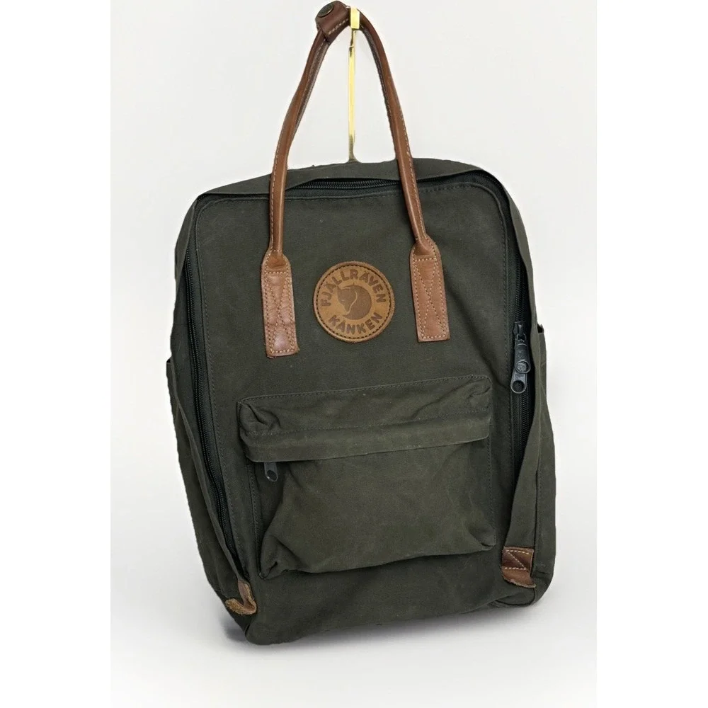 Fjallraven kanken green