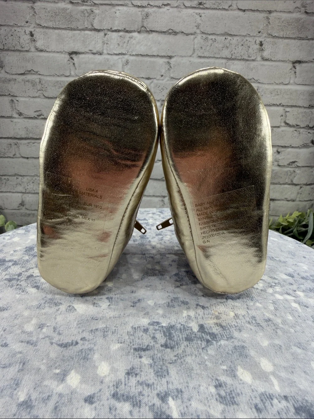 MICHAEL KORS (MK) “Baby Ana” Gold Metallic Fashion Zip High-Tops - Baby Girls 4