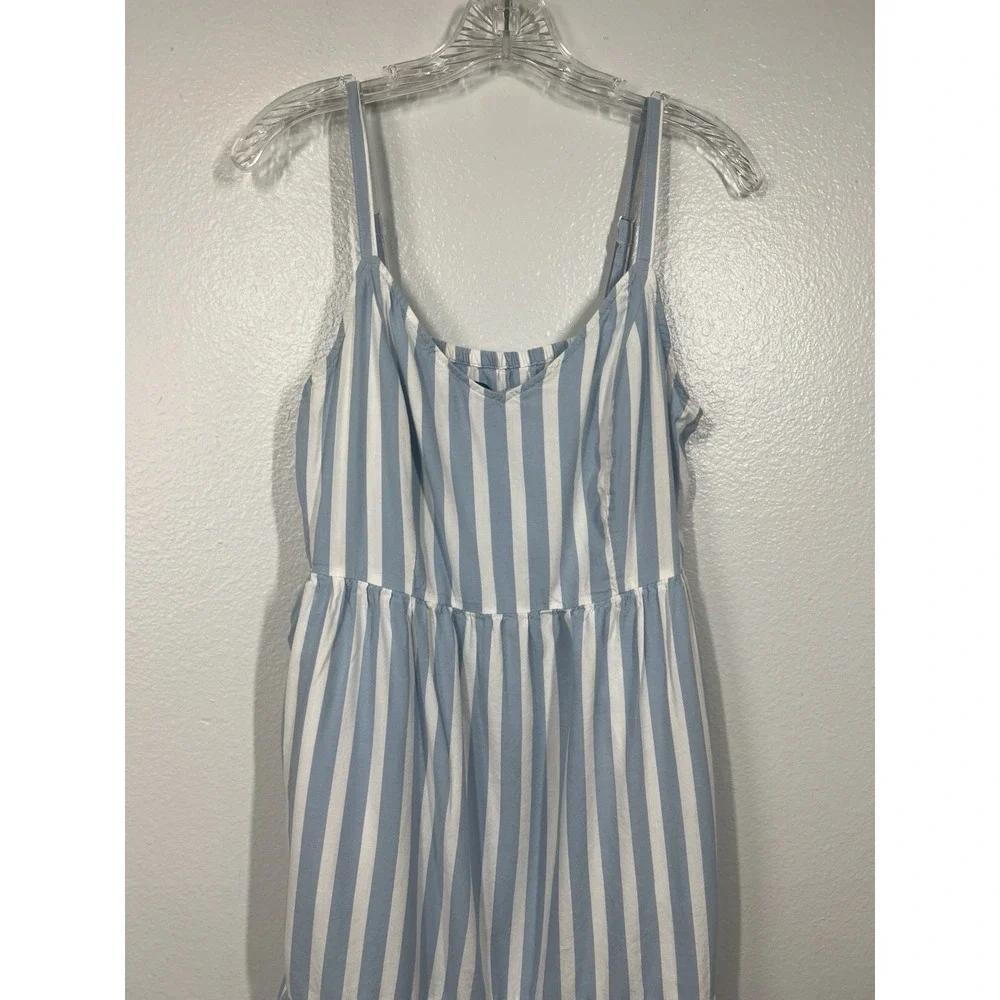 Old Navy see photos