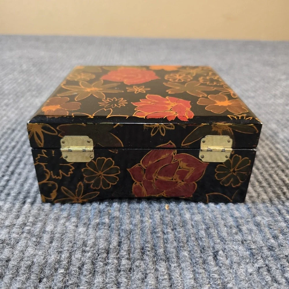 The Unbranded Brand box ground shipped