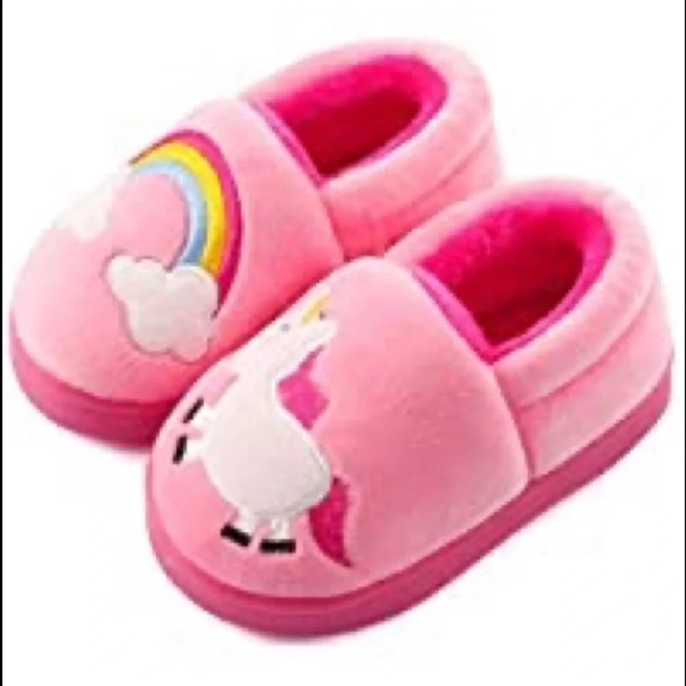 NWOT Girls Pink Slippers Euro Size 21/ US Size‎ 5.5