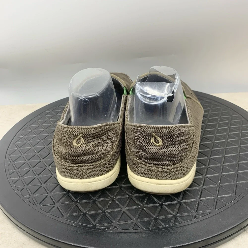 OluKai 42 gently
