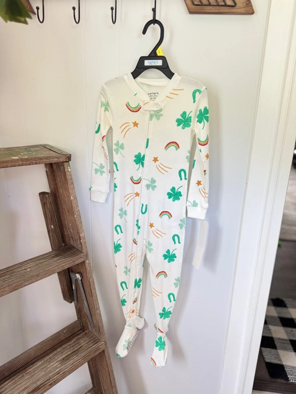 🌈☘️ NWT Carter’s 100% Cotton Shamrock Footie Sleeper 3T