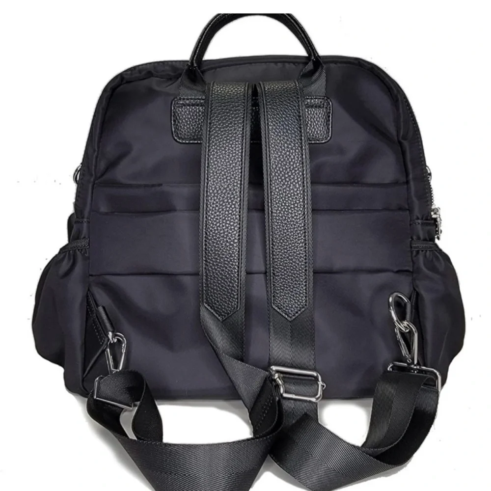Pragma V-Style this stylish