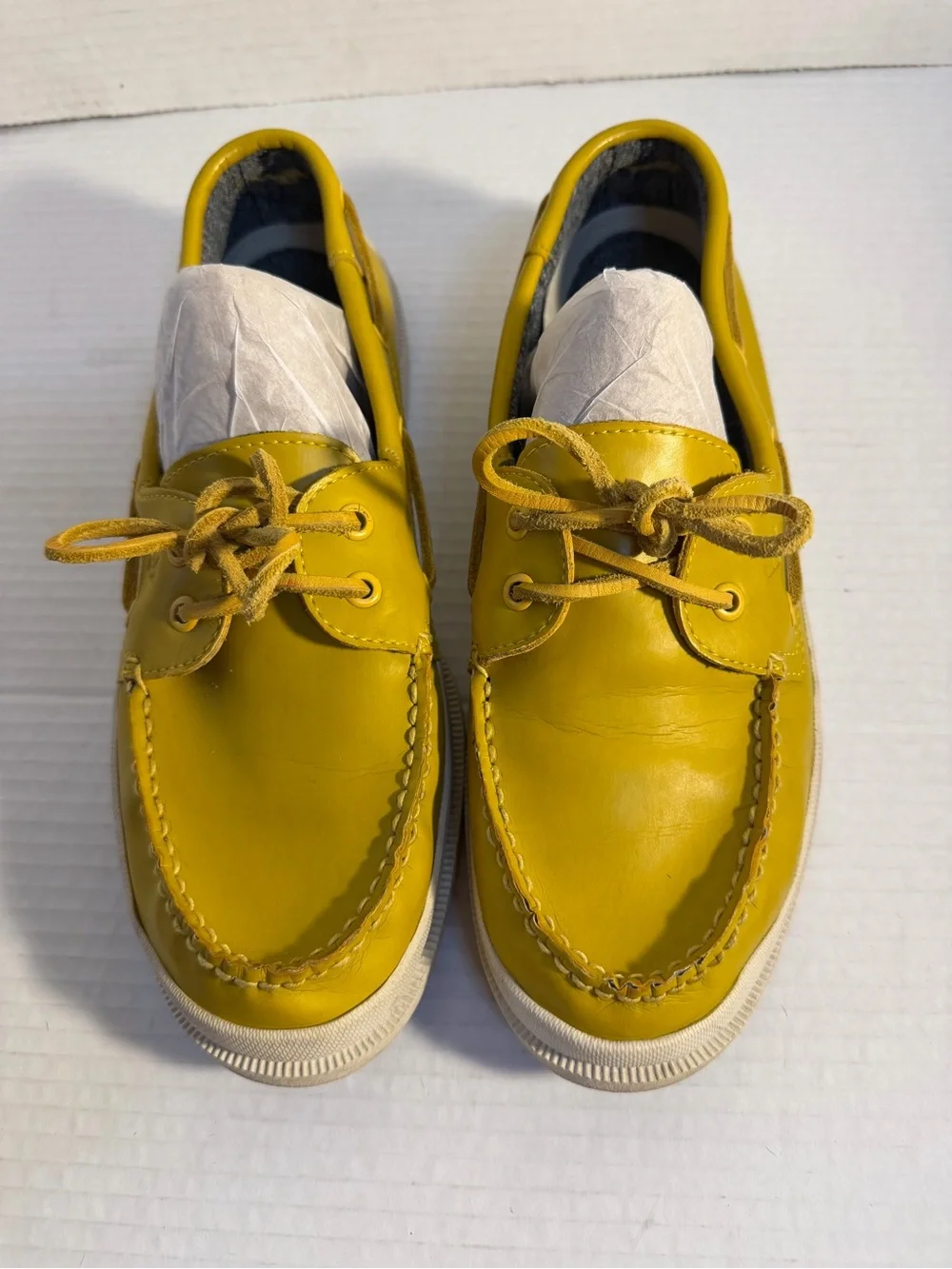 Sperry resistant yellow