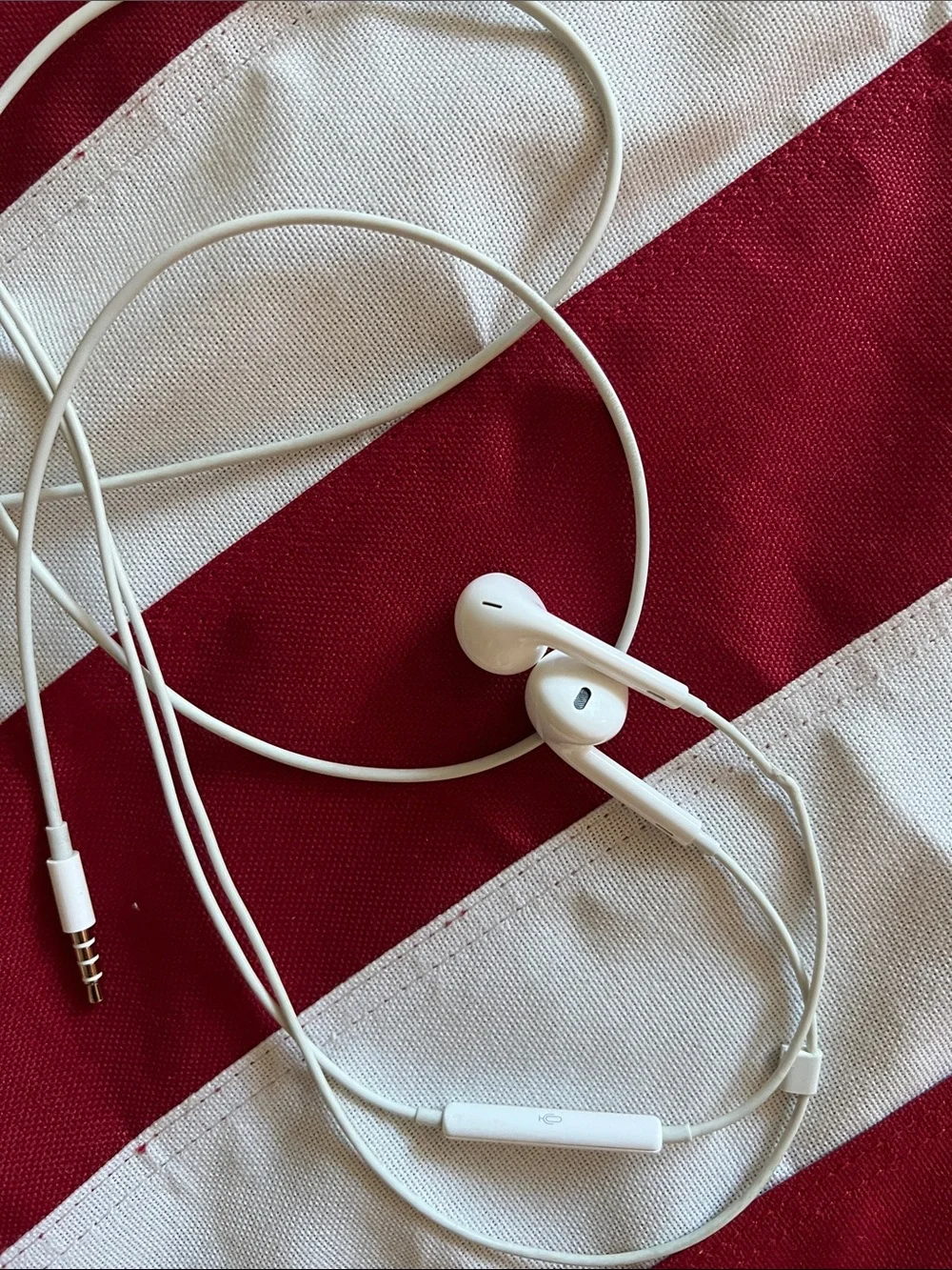 Apple iphone earpods