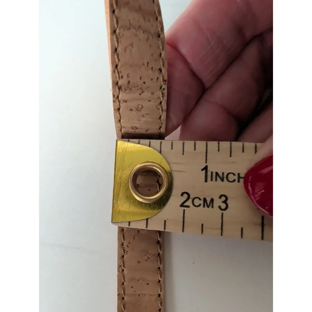 Bent & Bree approximately dimensions closure