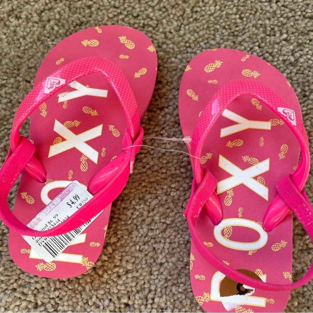 Kids Bundle Summer Water Shoes Little Girl 8 Roxy Sandals Beach Play Outdoors