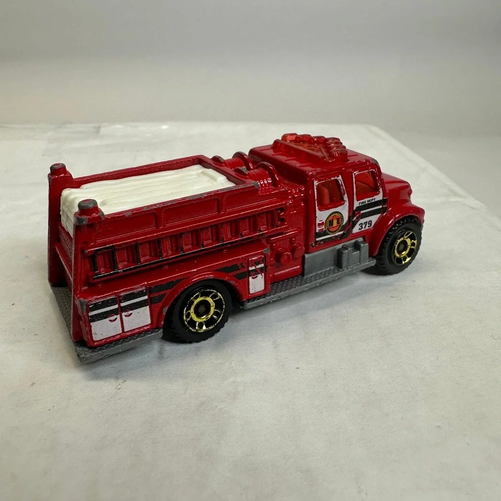 MATCHBOX international pumper