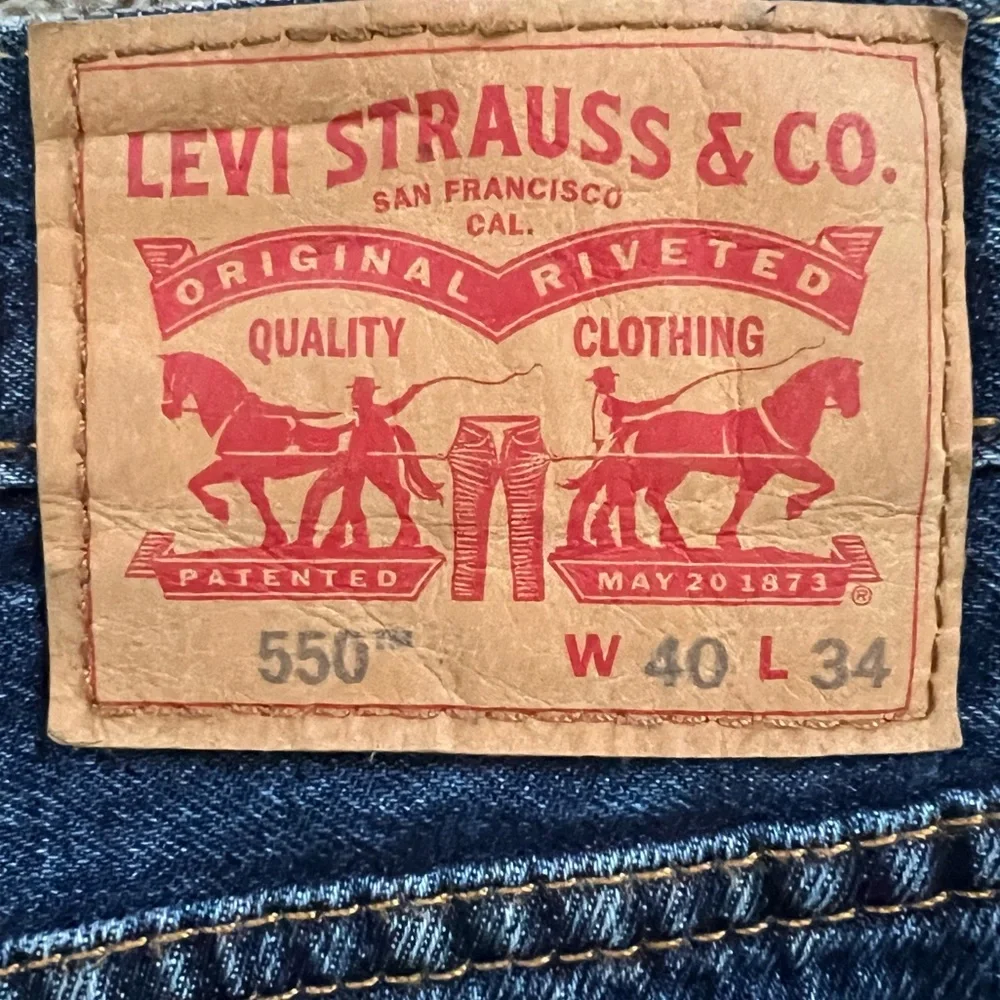 Levis excellent natural