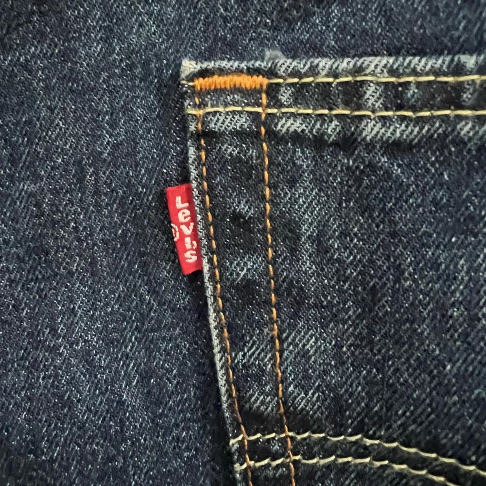 Levis excellent natural