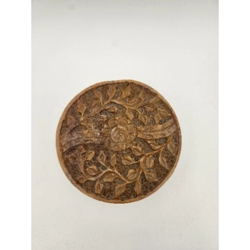 N/A vintage carved