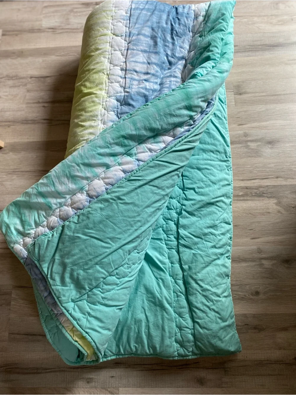Pottery Barn Teen weight this bed