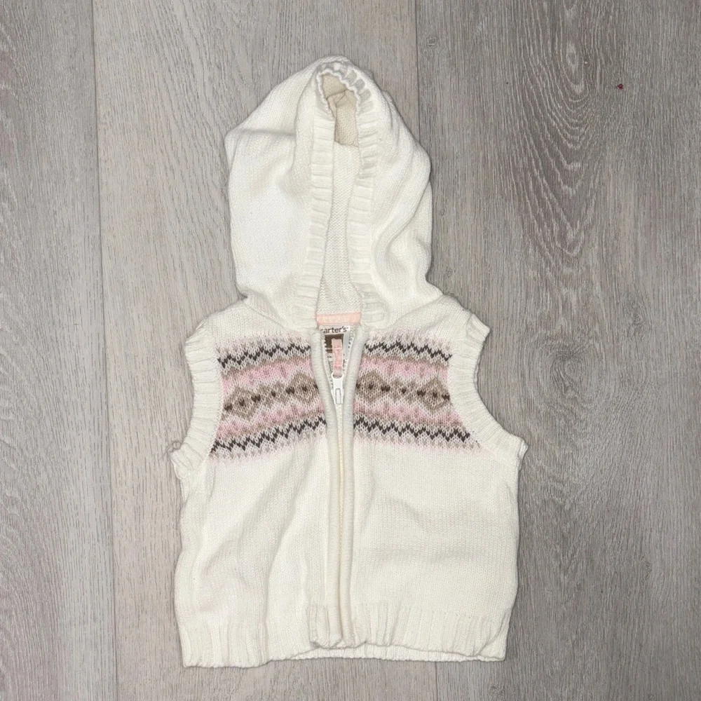 262. Carter's White and Pink Hooded Vest Size 3 months