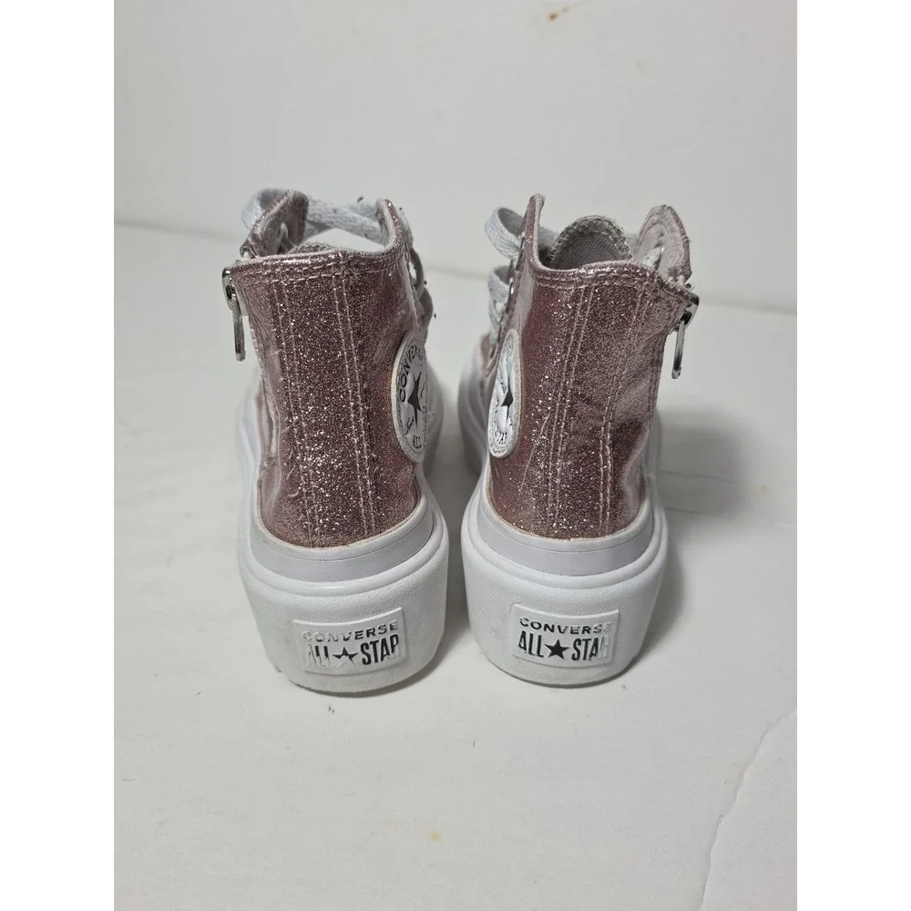 Converse eye catching